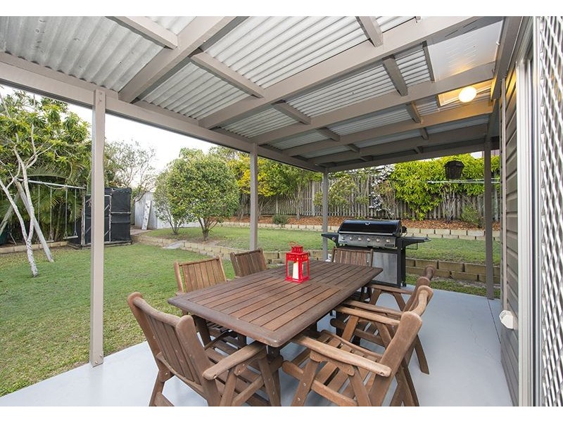 4 Fry Street, West Gladstone QLD 4680