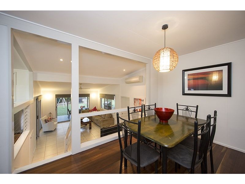 4 Fry Street, West Gladstone QLD 4680