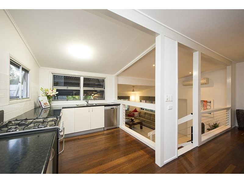 4 Fry Street, West Gladstone QLD 4680