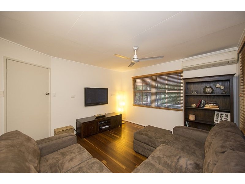 4 Fry Street, West Gladstone QLD 4680