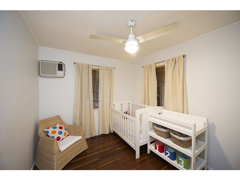 4 Fry Street, West Gladstone QLD 4680