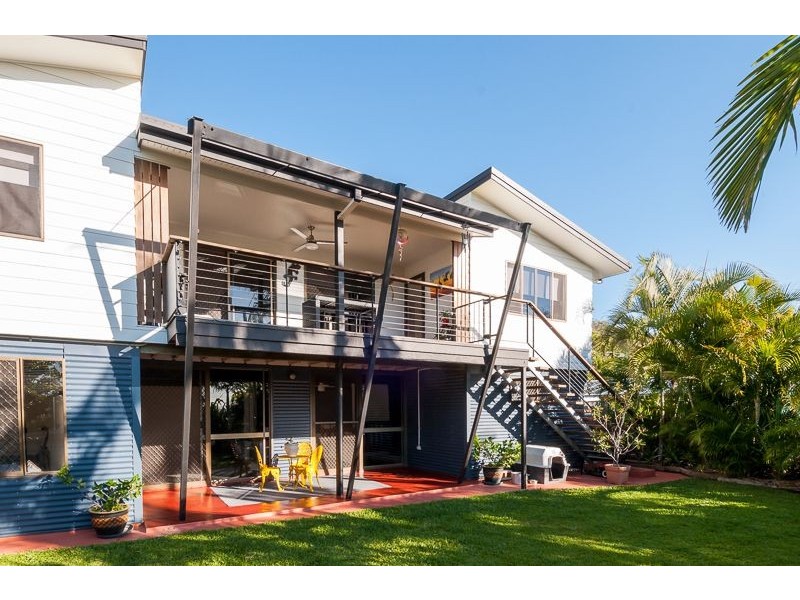 1 St Clements Close, Telina QLD 4680