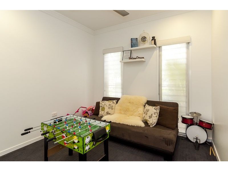 12 GRASSTREE CRESCENT, Kirkwood QLD 4680