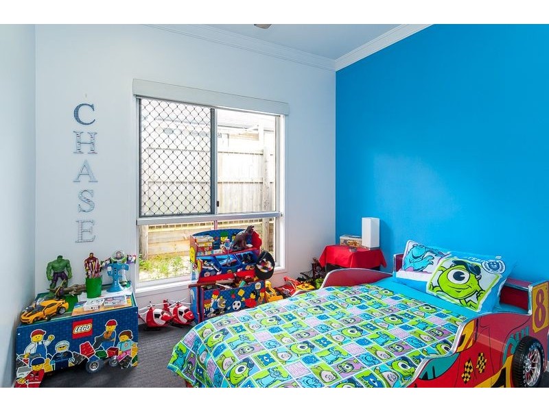 12 GRASSTREE CRESCENT, Kirkwood QLD 4680