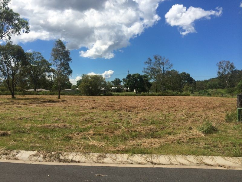 13 Scrivener Place, Burua QLD 4680