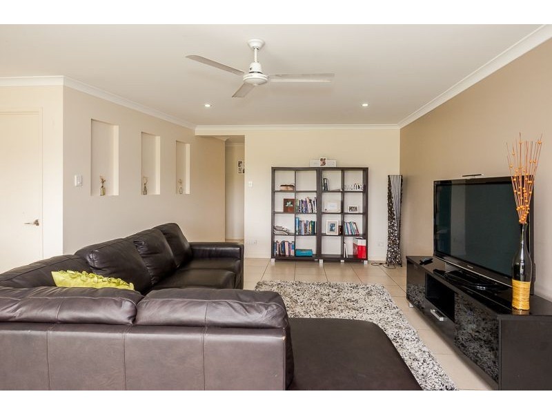 3 Petecost close, Glen Eden QLD 4680