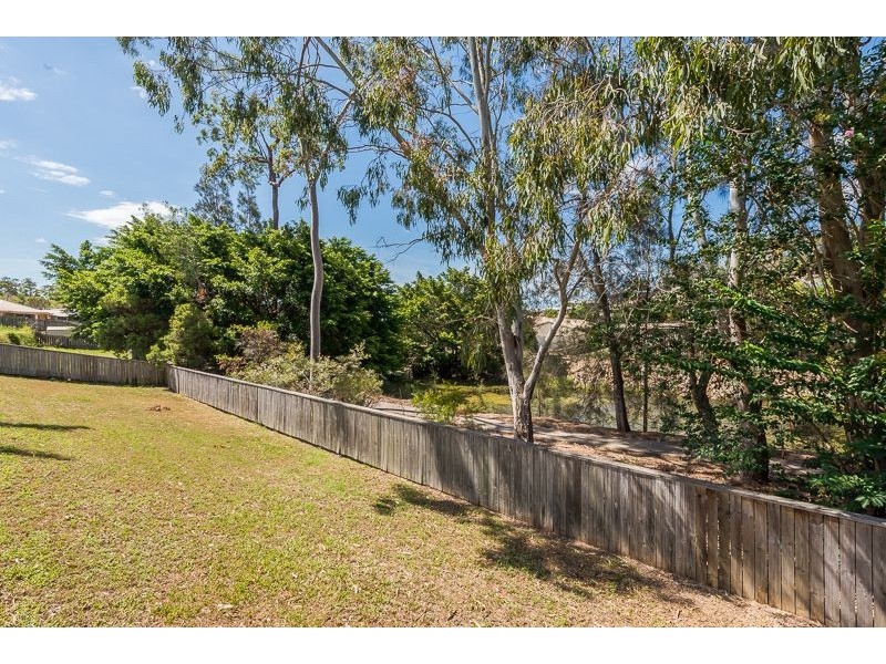 173 J Hickey Avenue, Clinton QLD 4680