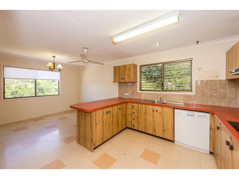 5 Aiken Close, South Gladstone QLD 4680