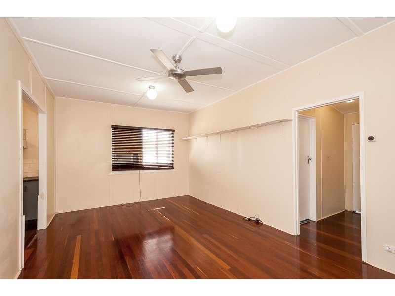 9 Philip Street, South Gladstone QLD 4680