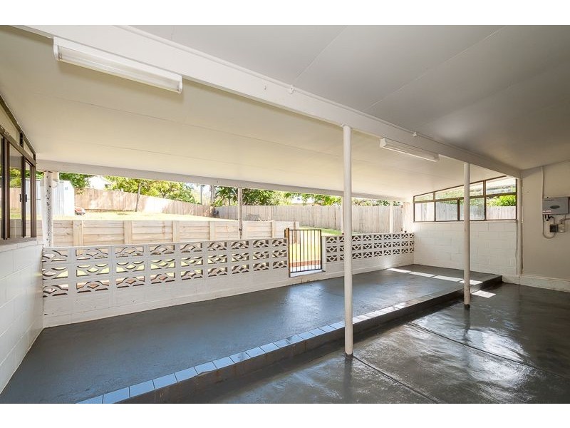 9 Philip Street, South Gladstone QLD 4680