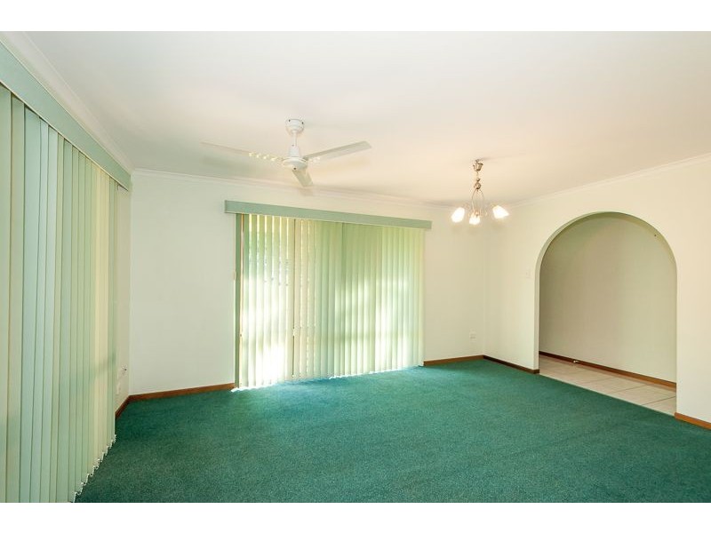 38 Jupiter Street, Telina QLD 4680