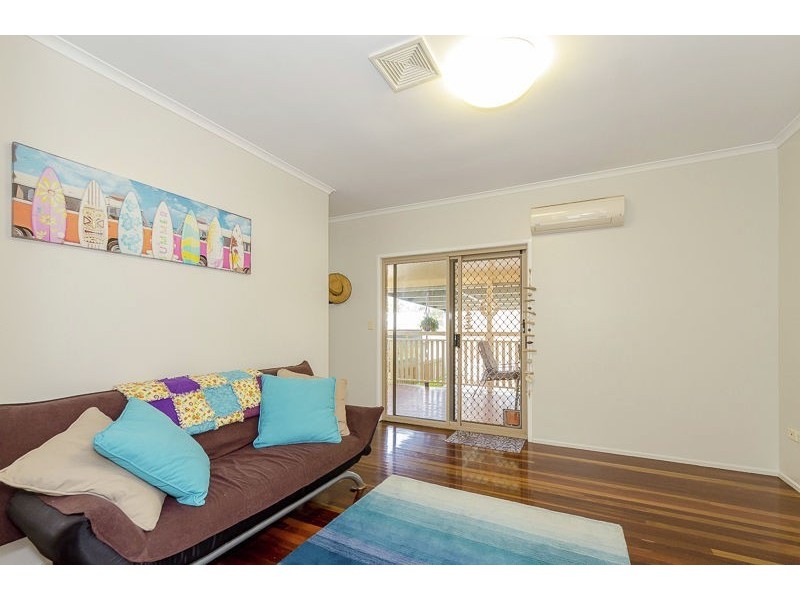 15 WINDWARD PASSAGE, South Gladstone QLD 4680