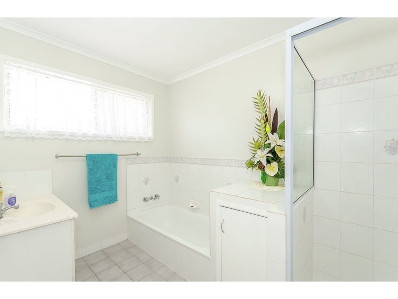 15 WINDWARD PASSAGE, South Gladstone QLD 4680