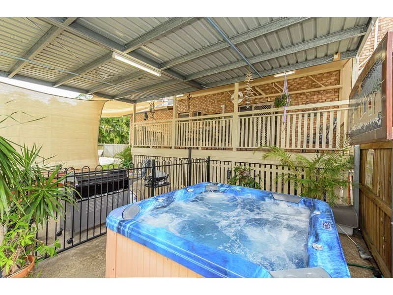 15 WINDWARD PASSAGE, South Gladstone QLD 4680