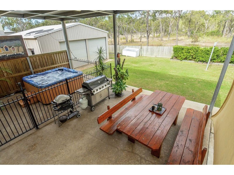 15 WINDWARD PASSAGE, South Gladstone QLD 4680