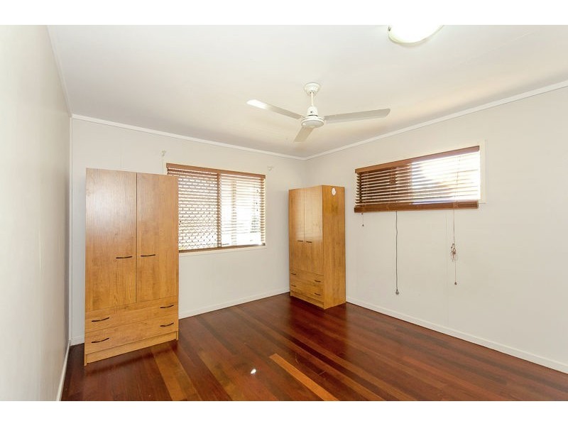 32 Herbertson Street, West Gladstone QLD 4680