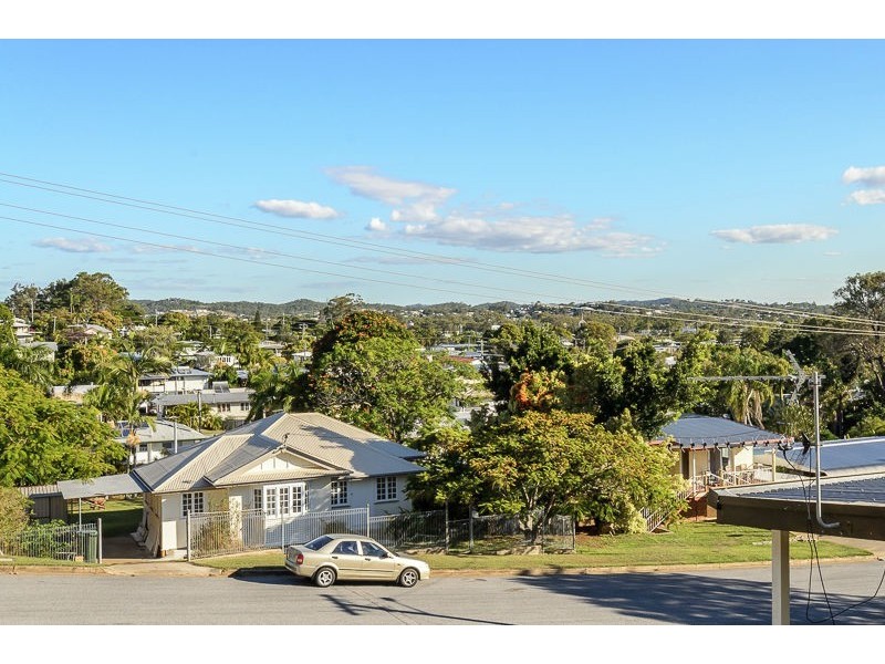 32 Herbertson Street, West Gladstone QLD 4680