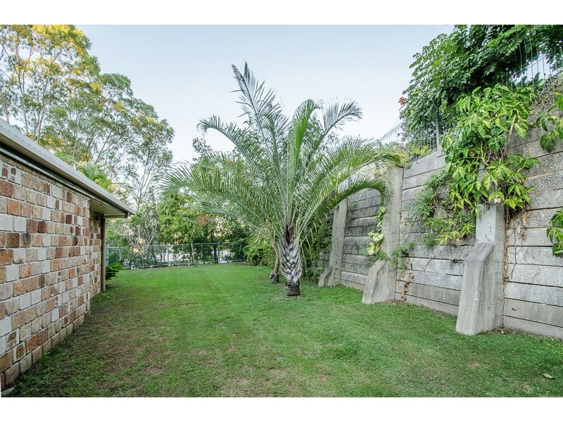 74 Gretel Drive, Clinton QLD 4680