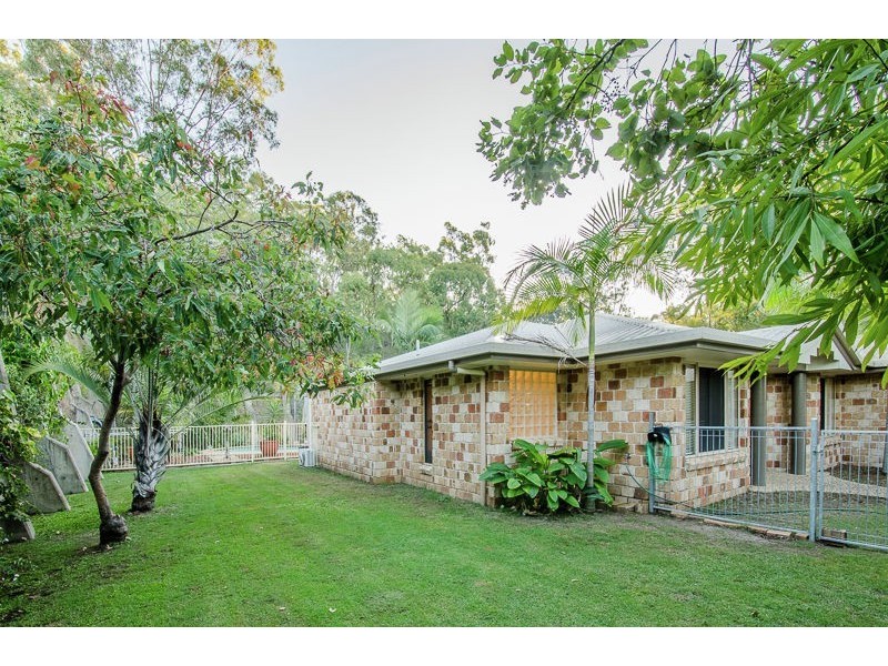 74 Gretel Drive, Clinton QLD 4680