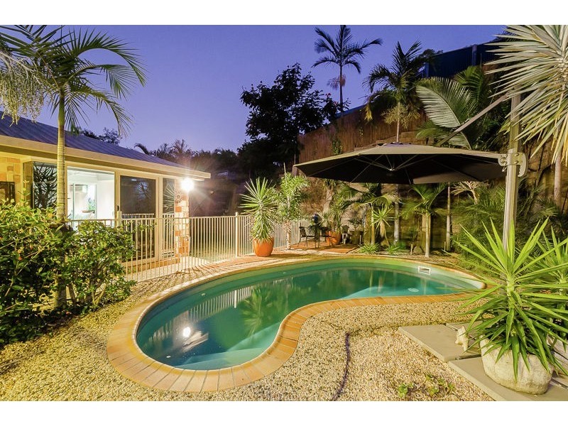 74 Gretel Drive, Clinton QLD 4680