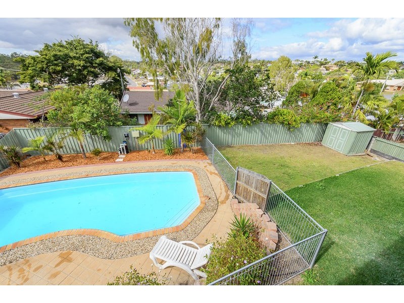 32 Gretel Drive, Clinton QLD 4680