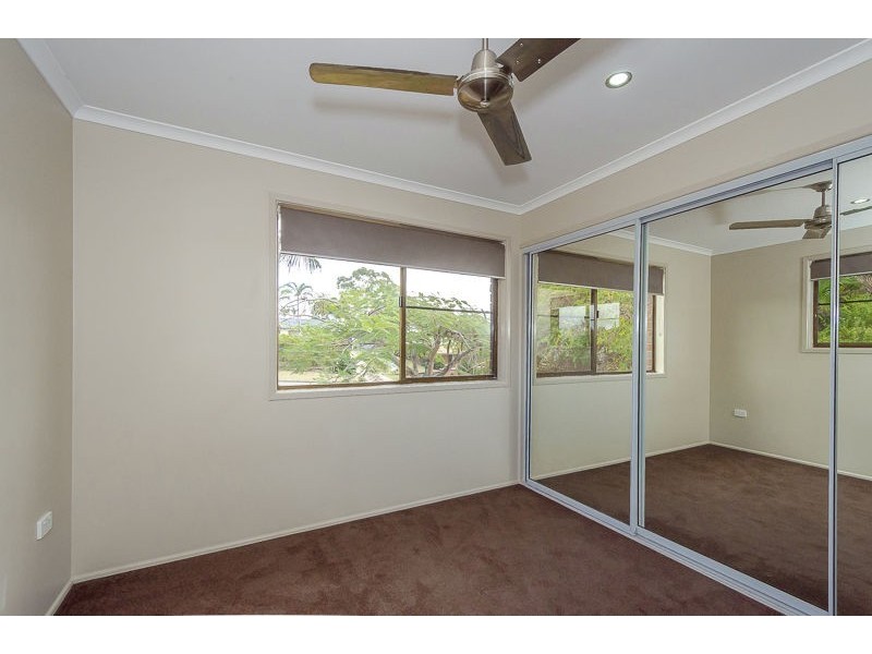 32 Gretel Drive, Clinton QLD 4680