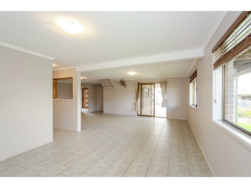 32 Gretel Drive, Clinton QLD 4680