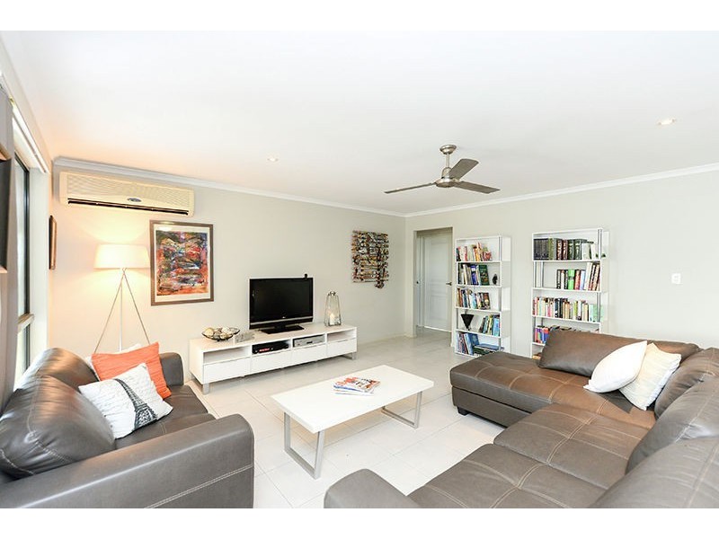 41 Sharyn Drive, New Auckland QLD 4680