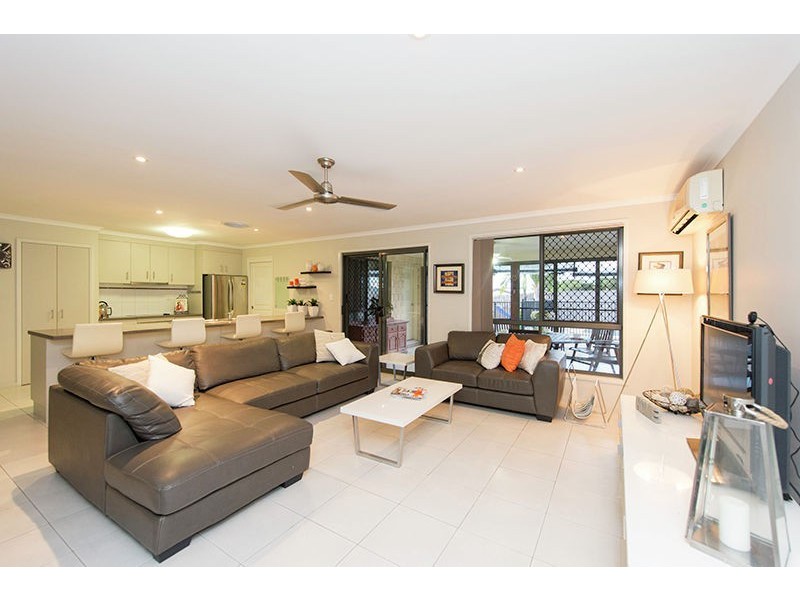 41 Sharyn Drive, New Auckland QLD 4680