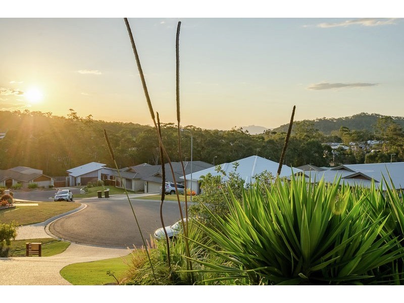 6 Petecost Close, Glen Eden QLD 4680