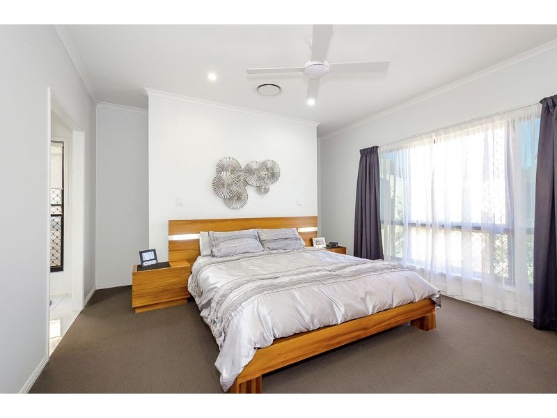 6 Petecost Close, Glen Eden QLD 4680