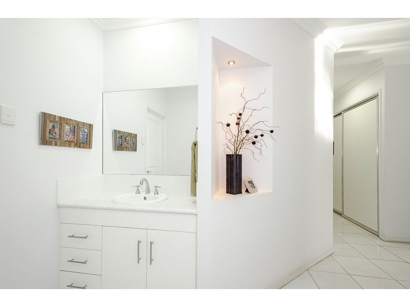 6 Petecost Close, Glen Eden QLD 4680