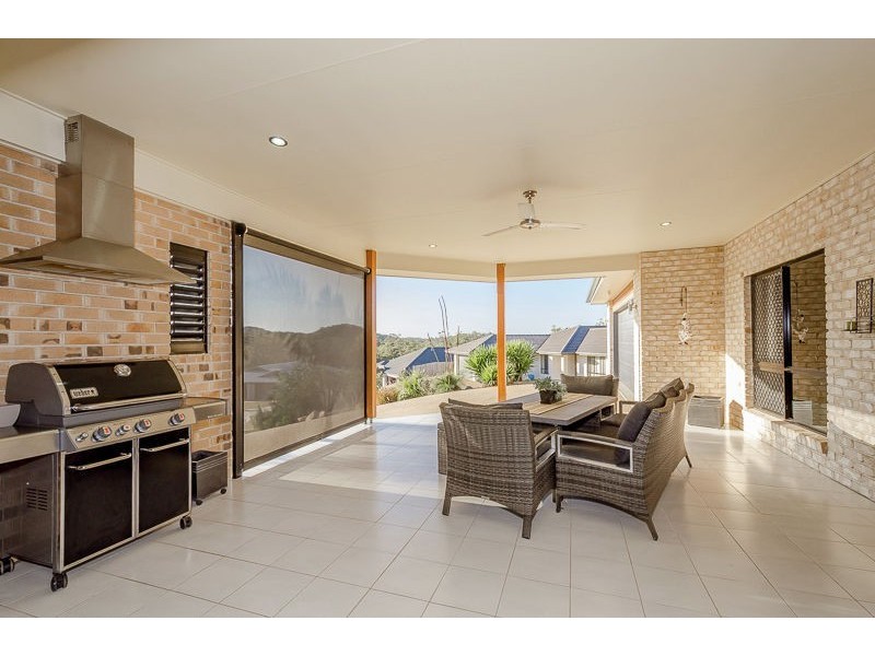 6 Petecost Close, Glen Eden QLD 4680