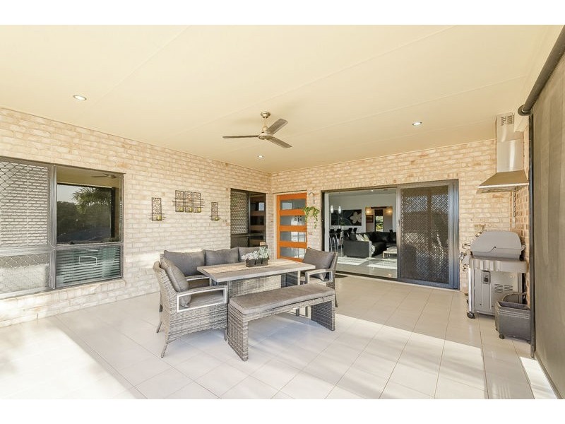 6 Petecost Close, Glen Eden QLD 4680