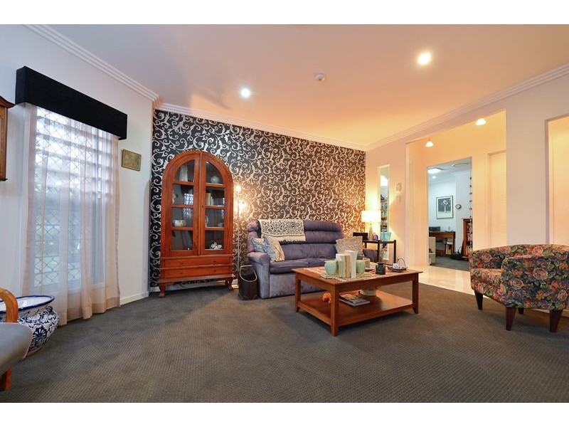 62 Boles Street, West Gladstone QLD 4680