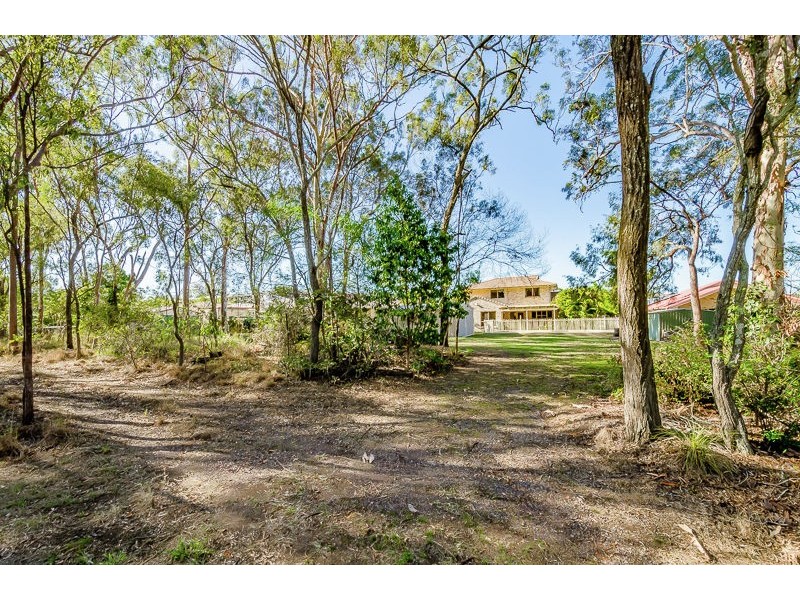 13 Barrine Close, Clinton QLD 4680