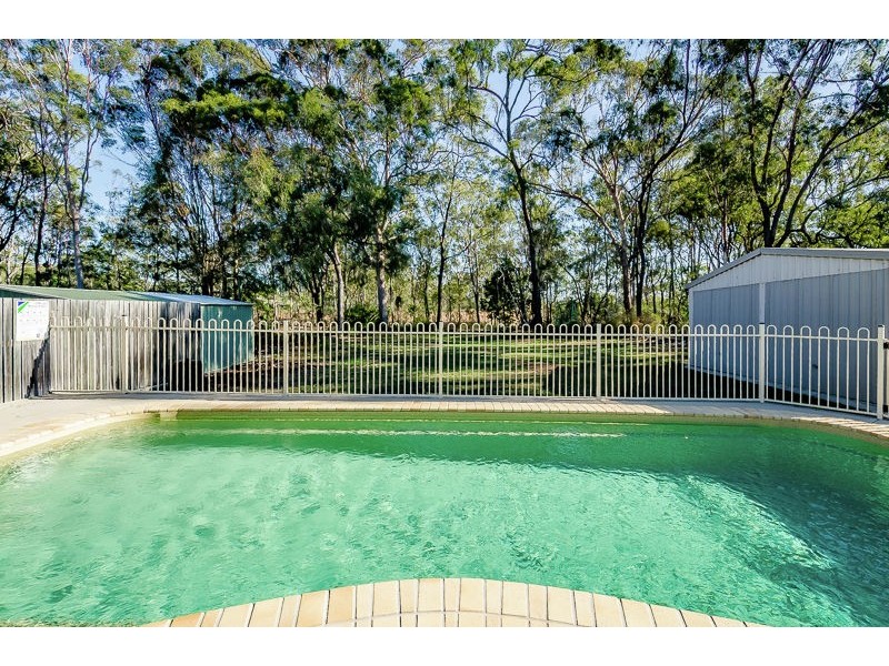 13 Barrine Close, Clinton QLD 4680