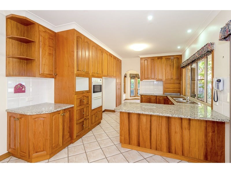 13 Barrine Close, Clinton QLD 4680