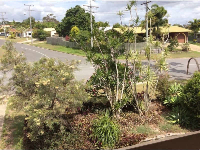 8 Gretel Drive, Clinton QLD 4680