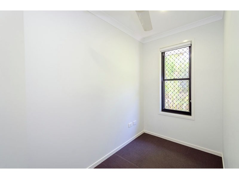 1/24 Mc Leod Street, Boyne Island QLD 4680
