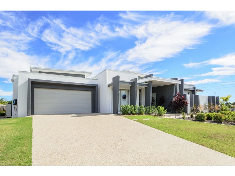 2 Parksville Drive, New Auckland QLD 4680