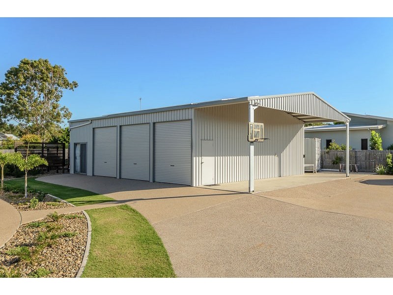 2 Parksville Drive, New Auckland QLD 4680