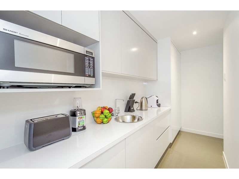 2 Parksville Drive, New Auckland QLD 4680