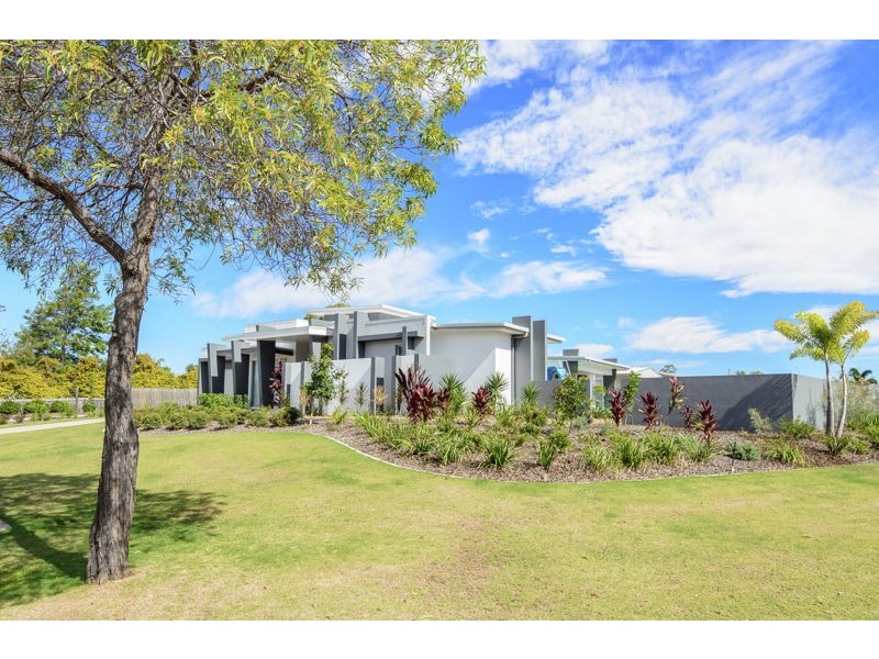 2 Parksville Drive, New Auckland QLD 4680