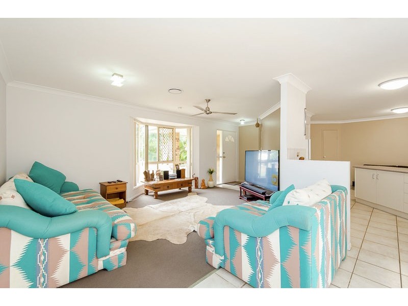 19 Benjamin Court, Glen Eden QLD 4680