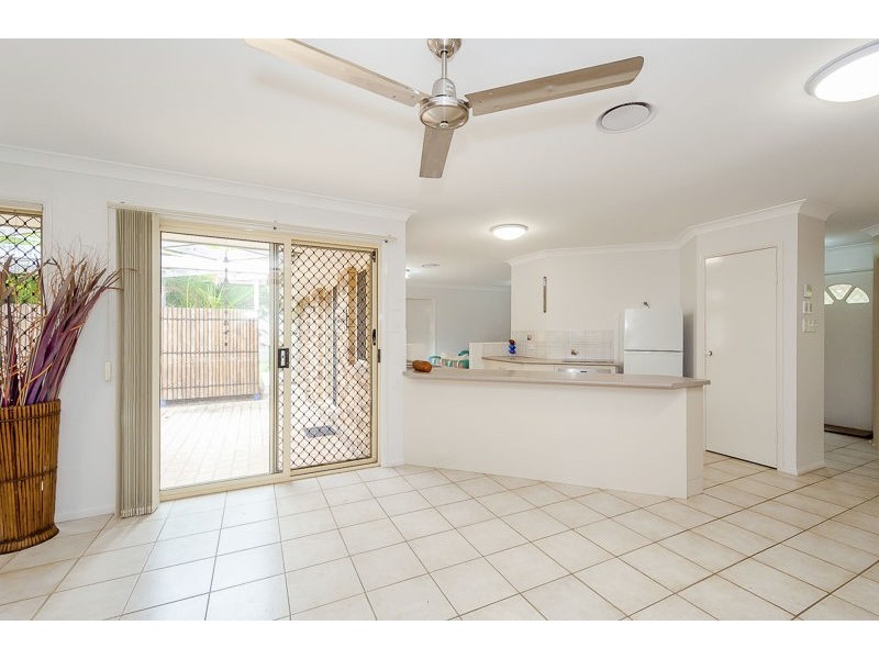19 Benjamin Court, Glen Eden QLD 4680