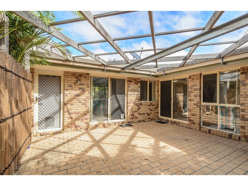 19 Benjamin Court, Glen Eden QLD 4680