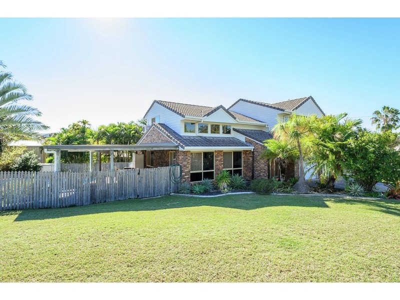 3 Carpentaria Close, Clinton QLD 4680