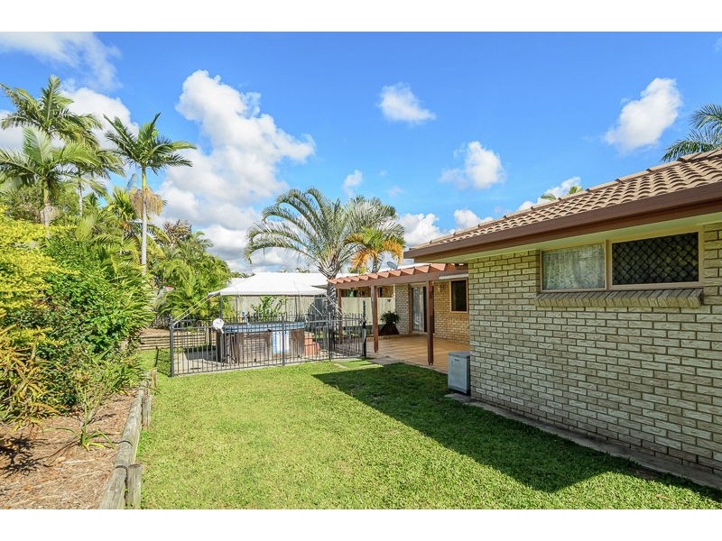 74 Dixon Drive, Telina QLD 4680