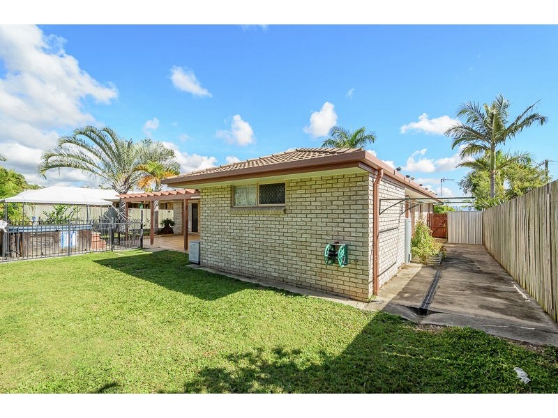 74 Dixon Drive, Telina QLD 4680